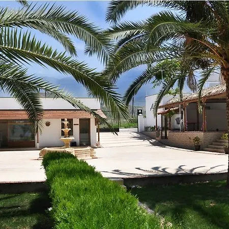 Palm Hotel